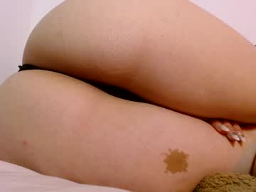 Red_Moonn December 27, 2024 Chaturbate stream image
