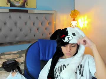 Mikaelphantom December 27, 2024 Chaturbate stream image