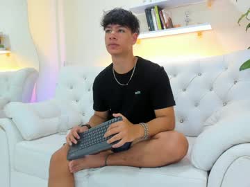 Zeus_18_ December 27, 2024 Chaturbate stream image
