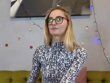 Harleyvee December 28, 2024 Chaturbate stream image