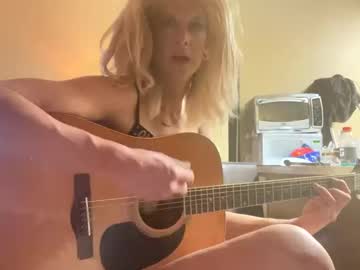 Mickisofine December 28, 2024 Chaturbate stream image