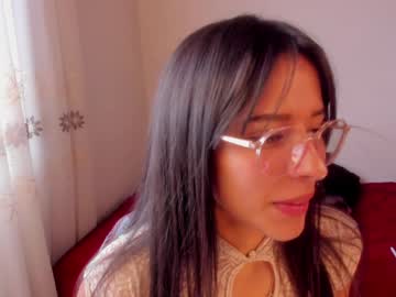 Aluna_0310 December 28, 2024 Chaturbate stream image