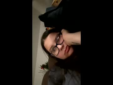 Littlenerdyslut221 December 29, 2024 Chaturbate stream image