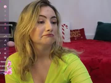 Morenavee December 29, 2024 Chaturbate stream image