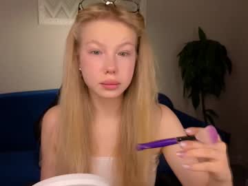 Sky_Lol1y December 30, 2024 Chaturbate stream image