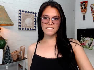 Ellahollywood1818 stream photo from December 30, 2024
