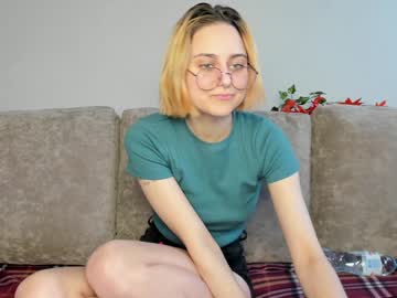 Holly_Pollyy December 30, 2024 Chaturbate stream image