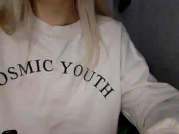 Hottieviki December 30, 2024 Chaturbate stream image