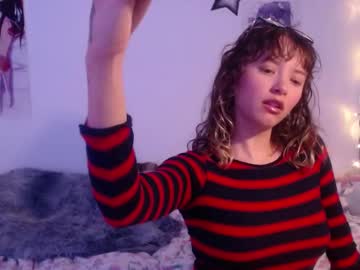 Pikawiii December 30, 2024 Chaturbate stream image