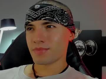 David_Jons7 December 31, 2024 Chaturbate stream image