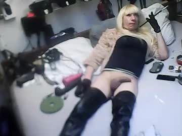 Smokeslut365 December 31, 2024 Chaturbate stream image