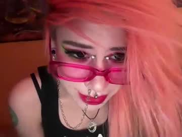 Emobitch669 December 31, 2024 Chaturbate stream image