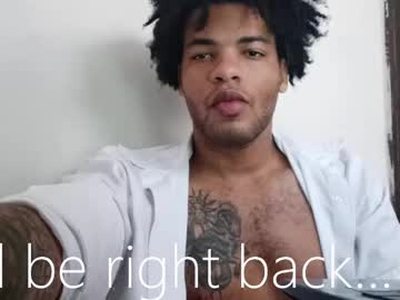 Daddymoffasalightskin stream photo from December 31, 2024