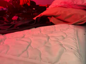 Justboredandlonely239041 January 01, 2025 Chaturbate stream image