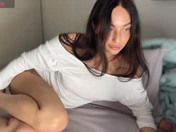 Agata_Cristy January 01, 2025 Chaturbate stream image