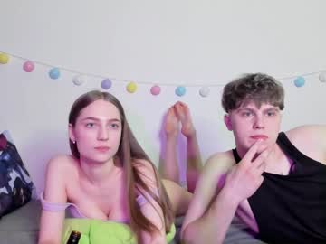 Emily_And_Ilumi January 01, 2025 Chaturbate stream image