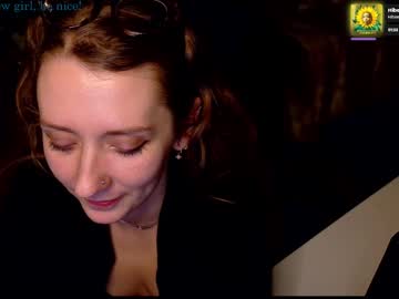 Adalinarae January 01, 2025 Chaturbate stream image