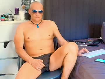 Mantis011 January 01, 2025 Chaturbate stream image