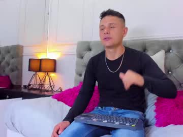Aaron_Evanss_ January 02, 2025 Chaturbate stream image