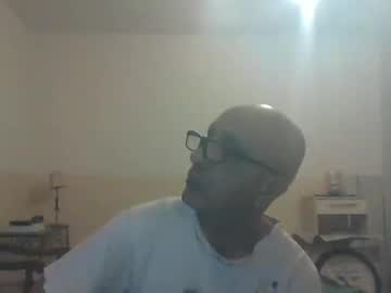Moment71200 January 02, 2025 Chaturbate stream image