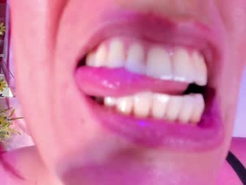 Naughty_Flower18 January 03, 2025 Chaturbate stream image