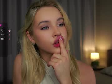 Lipswithsmileonthem January 03, 2025 Chaturbate stream image