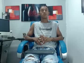 Alejandro_Cazas21 January 03, 2025 Chaturbate stream image