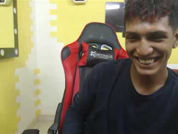 Mau_Elixxx January 03, 2025 Chaturbate stream image