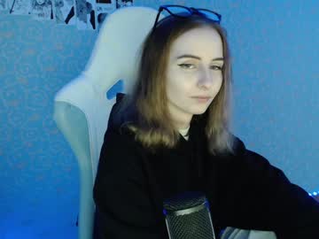 Cutticrystal January 03, 2025 Chaturbate stream image