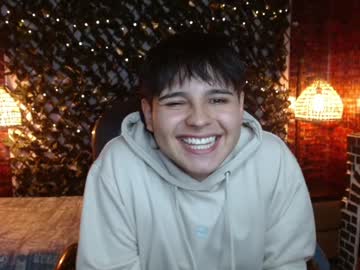Andrewsmile_ January 03, 2025 Chaturbate stream image