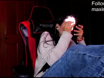 Maxine66 January 03, 2025 Chaturbate stream image