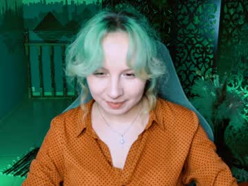 Jasminemilko stream photo from January 03, 2025