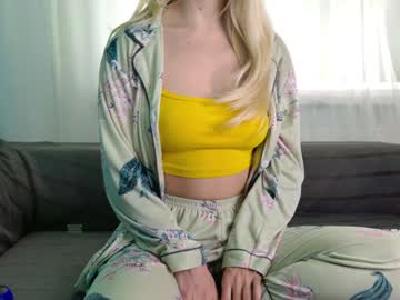 Avr0ria January 03, 2025 Chaturbate stream image
