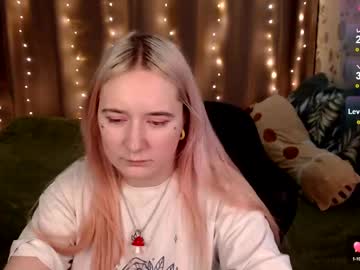 Elovinora January 03, 2025 Chaturbate stream image