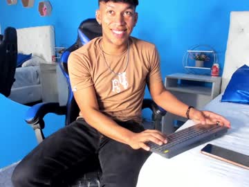 Bratt_Pit_20 January 03, 2025 Chaturbate stream image