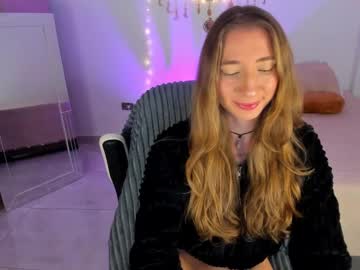 Carriexwood January 03, 2025 Chaturbate stream image