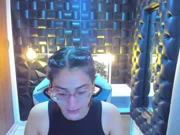 Crystal_Stonne January 04, 2025 Chaturbate stream image