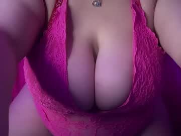 Curlykaii55 January 04, 2025 Chaturbate stream image