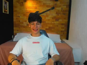 Zeus_18_ January 04, 2025 Chaturbate stream image