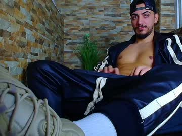Andrewbanner January 04, 2025 Chaturbate stream image