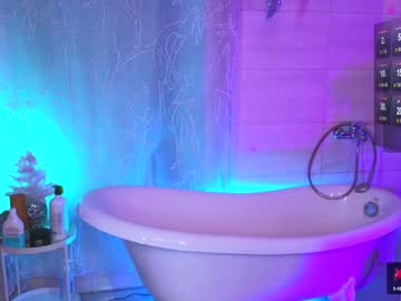 Eva_Silverfox January 04, 2025 Chaturbate stream image