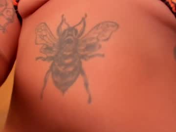 Ariella_Ruiz January 04, 2025 Chaturbate stream image