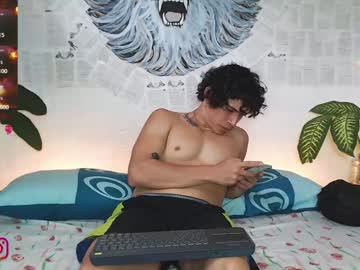 Aaron_Manuel January 04, 2025 Chaturbate stream image