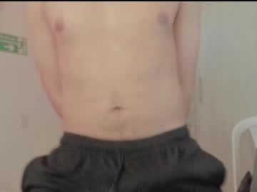 Johnnybravo_420 January 04, 2025 Chaturbate stream image