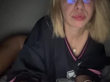Sarrah_Rossy January 04, 2025 Chaturbate stream image