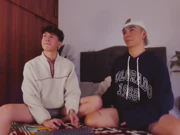 2gays_1straight January 05, 2025 Chaturbate stream image