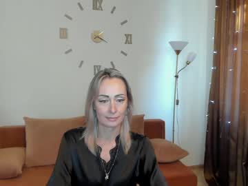 Julia__Cherry_ January 05, 2025 Chaturbate stream image