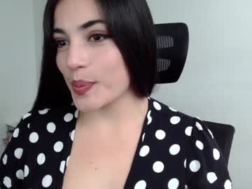 Honey_Aynur January 05, 2025 Chaturbate stream image