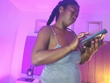 Bruunettezoe January 06, 2025 Chaturbate stream image
