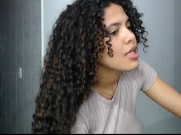 Lylii_Evans January 07, 2025 Chaturbate stream image